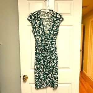 EUC Lark & Ro Wrap Dress